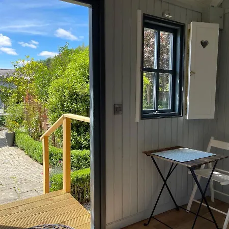 Hawthorn Hut Kilkenny Glamping At Jenkinstown House Campingplatz Jenkinstown Park
