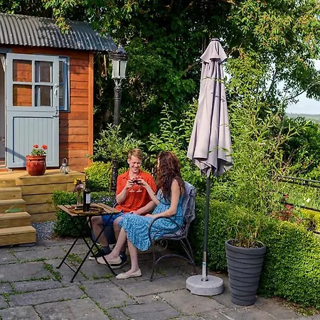 Hawthorn Hut Kilkenny Glamping At Jenkinstown House